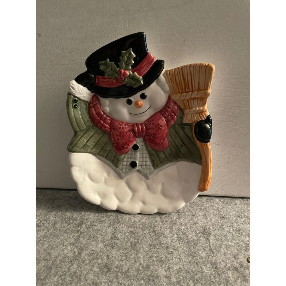 Omnibus Snowman Plate by Fitz and Floyd   6.5 x 8  #1035